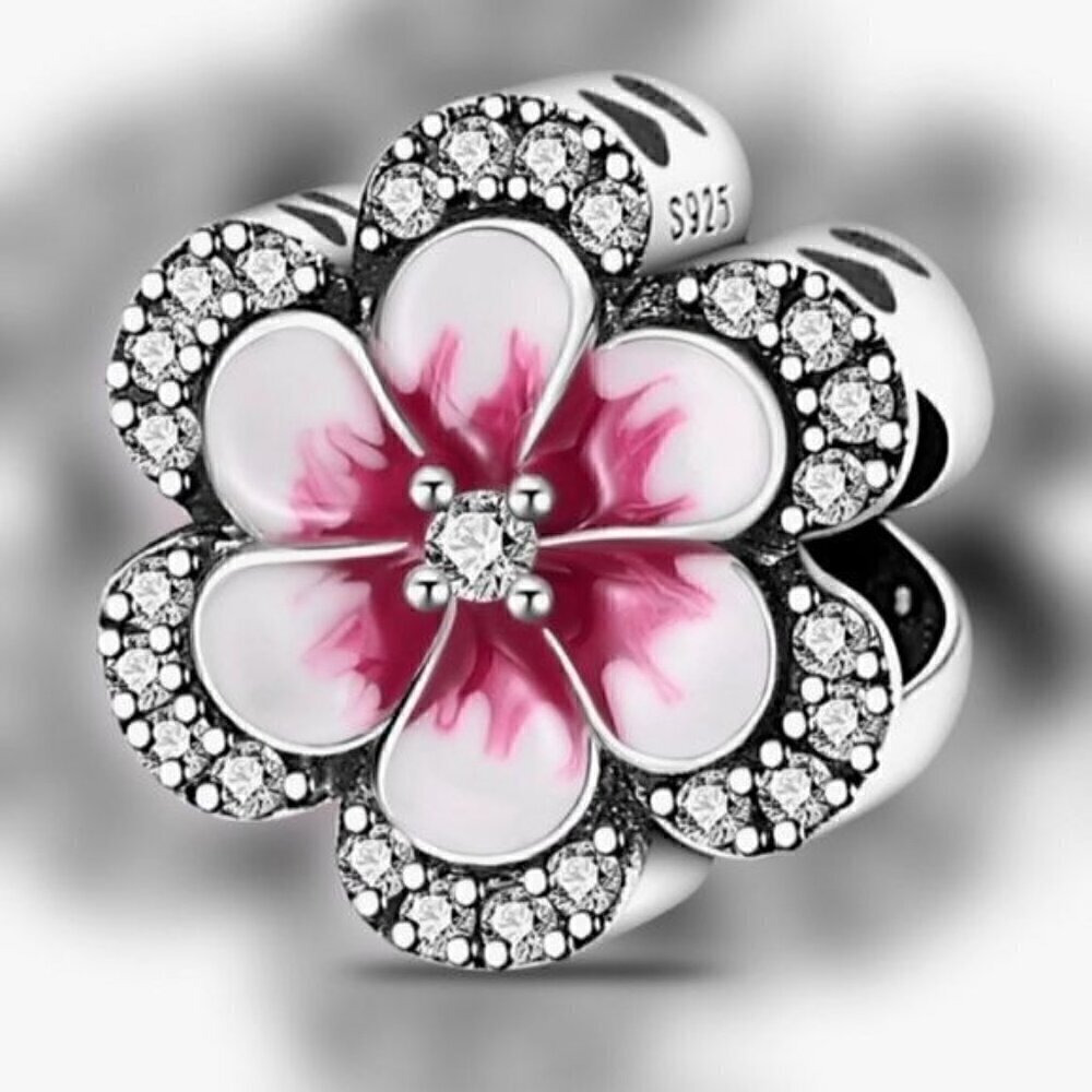 925 Sterling Silver Exquisite  Pendant With Beaded Floral Charm